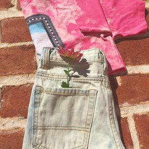 💕Old Navy Bleached distressed denim jean shorts